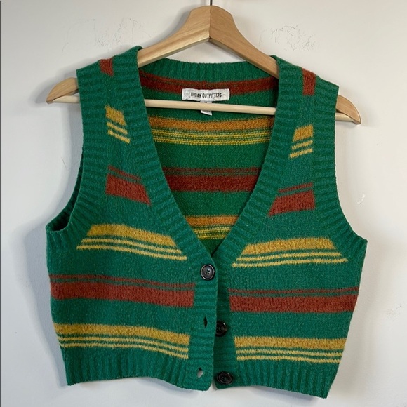 Urban Outfitters Green and Red Retro Knit Vest - Picture 4 of 5